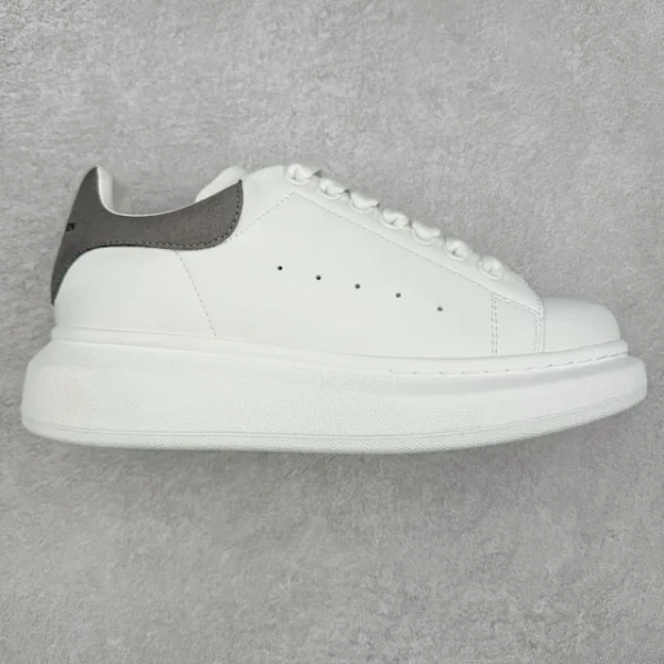 MCQUEEN White Grey
