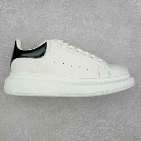 MCQUEEN Ivory Black